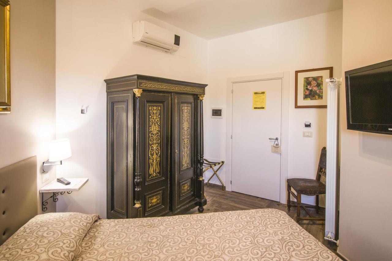B&B Luxury Lecce Ngoại thất bức ảnh